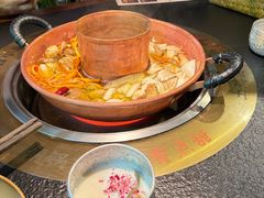 -菌自由丨野生菌火锅特色庭院餐厅(丽江古城店)