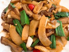 酸笋炒大肠-牛八宝桂林米粉(八里庄店)