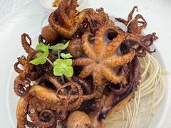 -品海楼·大连海胆锅贴馆(东港店)