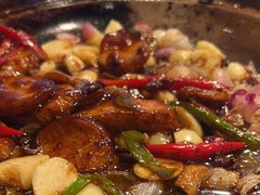 -帅巴人舅母子腊蹄民俗村