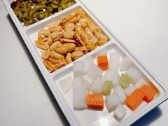 -荷塘秋月·本帮江浙菜(国权路店)