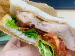 厚切鸡腿排三明治-味多美(江安路店)