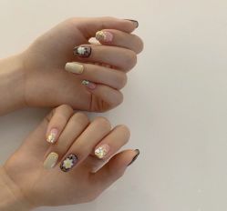 -EAST日式美甲美睫沙龙