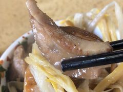 -东巴谷野生菌火锅餐厅