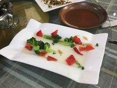 -天天向上素食餐厅(五台山店)