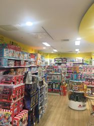 -孩子王(奥克斯广场店)