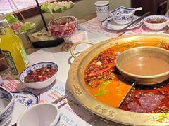 -哥老官重庆美蛙鱼头(日月光店)