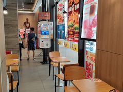 用餐区-汉堡王(华发中央公园店)