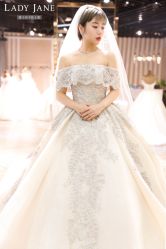 -Lady  Jane高端婚纱礼服馆