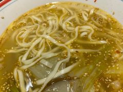 -八二小区抄手(龙湖上城天街店)