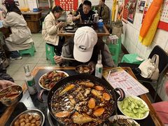 -鸿顺老铁锅美蛙鱼府(解放碑店)