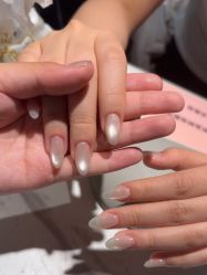 -丽心自助美甲美睫