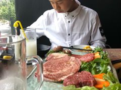 -炼火烤肉店