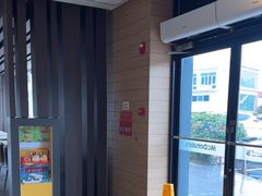 -麦当劳(常山服务区得来速店)