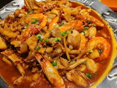 -胖哥俩肉蟹煲(石家庄长安万达店)