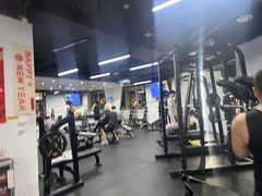 -超鹿运动(达信大厦店)