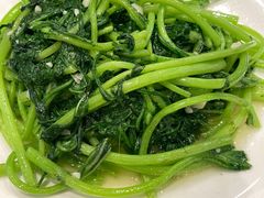 蒜蓉炒茼蒿-大嫂镬仔·焖鸡煲·啫啫煲(逢源路店)