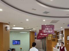-雅悦齿科(顾村公园店)