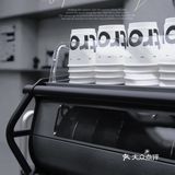 trova🖤非黑即白咖啡店