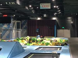 -反弹蹦床公园·亲子乐园·团建·派对(青岛融创茂店)