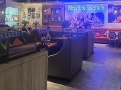 -豪客嘉族·麦尼顿西餐厅(乐福天下店)