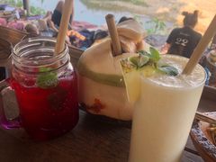 -乌托邦酒吧和餐厅