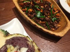 小炒黄牛肉-老滇山寨•云南特色菜•地方菜•民族风情歌舞表演(金碧店)