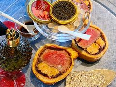 惠灵顿牛排-弦月窗LUNETTE BY AMANDA(复兴路店)