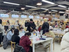 -郑在DIY·潮玩银饰绘画手作(中央大道旗舰店)