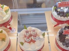 -花花卷卷·鲜食蛋糕(静安久光百货店)
