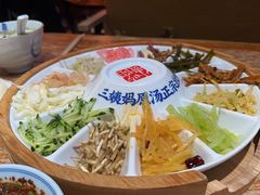 -怪噜范·老贵阳街头名小吃(鸿通城店)