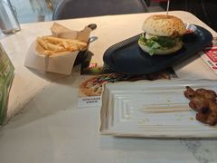 -必胜客(新辰里酒仙桥店)