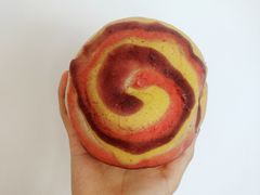 -焙丽拾光(麦凯乐直营店)