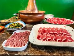 自制羊肉片-德顺斋爆肚涮肉馆·烧烤·羊蝎子·清真炒菜(马驹桥店)