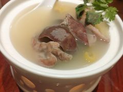 -广州中心皇冠假日酒店·百粤楼