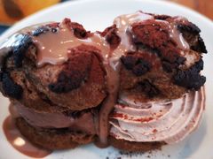 -ROAST coffee & eatery