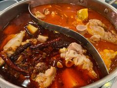 猪手鸳鸯锅-小街猪手(团结湖店)