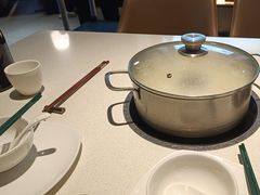 -煲王粤菜餐厅(中侨中心店)