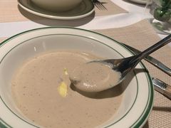 黑松露奶油蘑菇浓汤-93Club·法餐厅