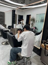 -ON STAR SALON