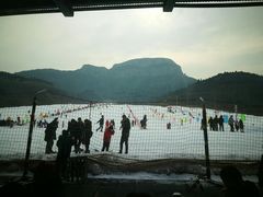 -济南卧虎山滑雪场