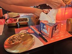-何师烧烤·香辣蟹·川菜·30年老品牌(太古里旗舰店)