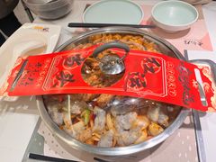 -黄记煌三汁焖锅(新佳丽江汉路店)