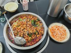 -周良天山牛杂城(天山路总店)