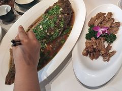 -梅利汴京烤鸭•开封豫菜地标店(东大街店)
