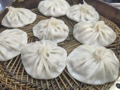 灌汤包-西安贾三灌汤包·回坊小吃·清真炒菜(北院门总店)