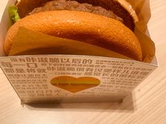 -麦当劳(轻轨曹杨路店)