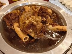 -聚首堂·特色小吃·肘子(什刹海德胜门店)