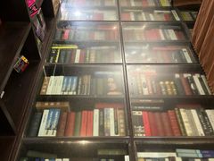 -钟书阁(松江泰晤士小镇店)