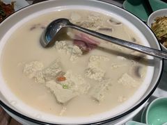 海鲶鱼熬豆腐-泰钰丰烤鸭.天津菜(开发区店)